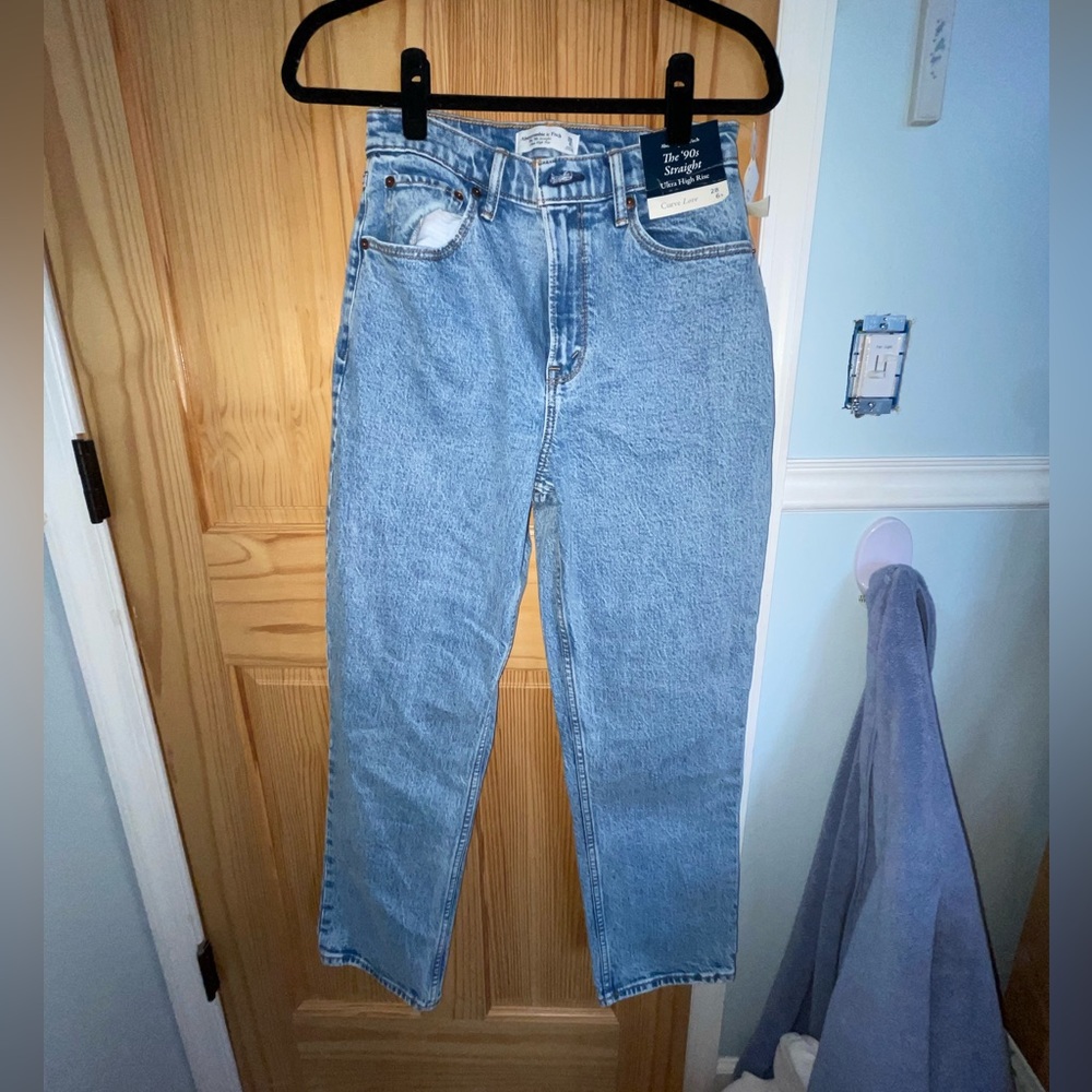 Abercrombie the 90s Straight Jean
